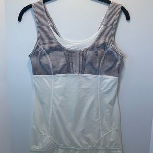 Lululemon Women’s Run Tame Me Tank